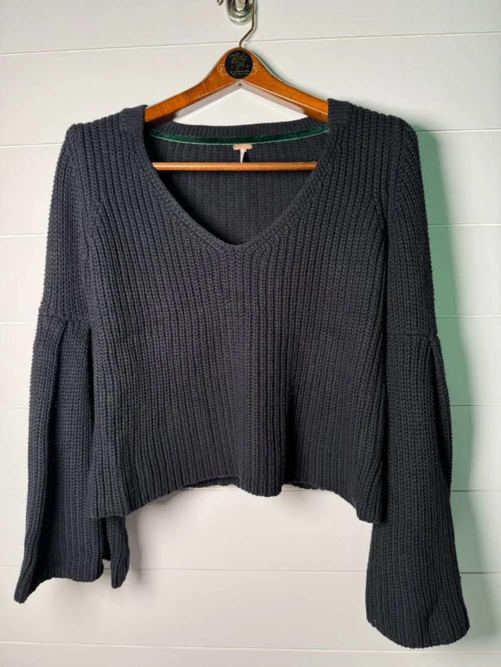 Free People Black Damsel Cable Knit V Neck Pullover and Long Bell Sleeves Sz M